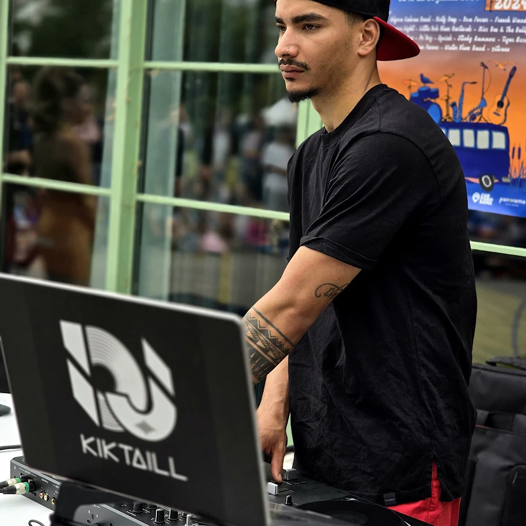 activités originales séminaires team building breakdance entreprise cohésion d’équipe danse urbaine animation sé activités originales séminaires team building breakdance entreprise cohésion d’équipe danse urbaine animation sé