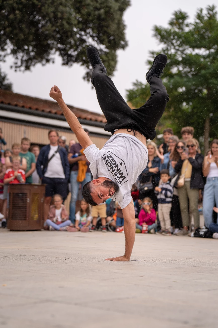 headspin breakdance, comment faire headspin, breakdance débutant, danse hip hop, breaking, figure breakdanc