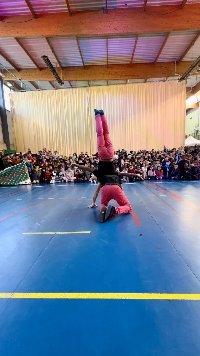 Spectacle interactif breakdance à Chanteloup-les-Vigne